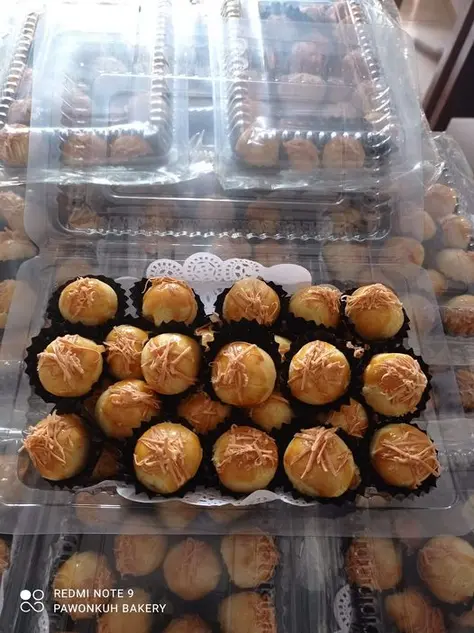 Kue Hantaran Eksklusif Teman Acara Lamaran Banyuwangi